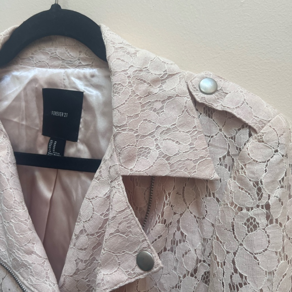 Forever 21 Baby Pink Lace Women's Moto Style Jacket - Picture 4 of 7